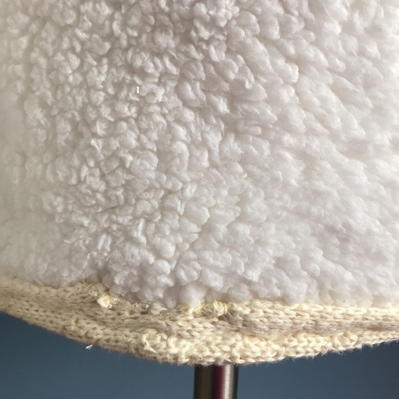 NWOT butter yellow long thick crew neck pull on sherpa lined sweatshirt size L - Picture 12 of 16